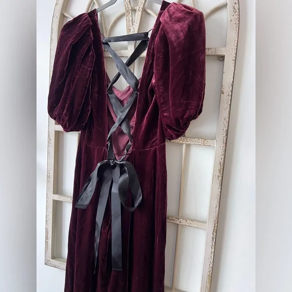 NWT Reformation Jocelyn Velvet Dress Size 10 Burgundy Red Midi - Picture 7 of 10